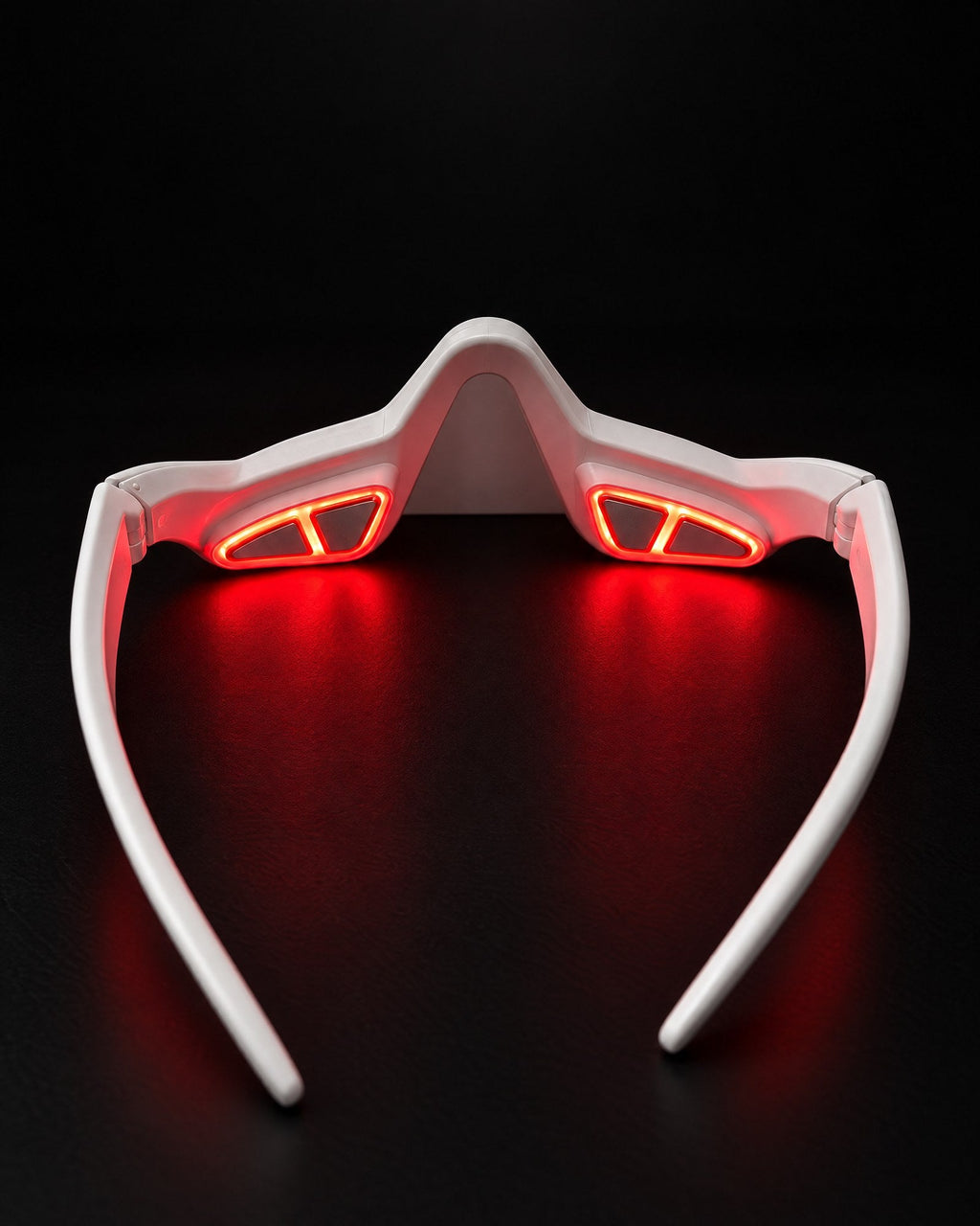 Lato interno di UnderEye Lab Lens con le luci LED rosse accese